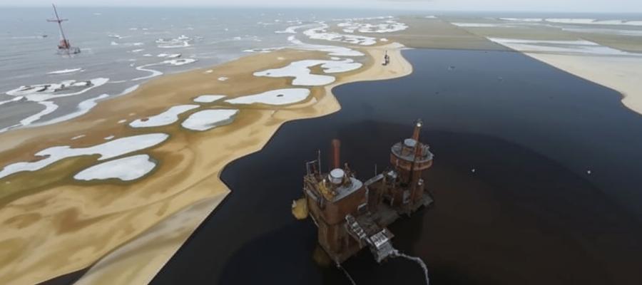 Новый метод защиты пляжей Анапы от нефтяных загрязнений